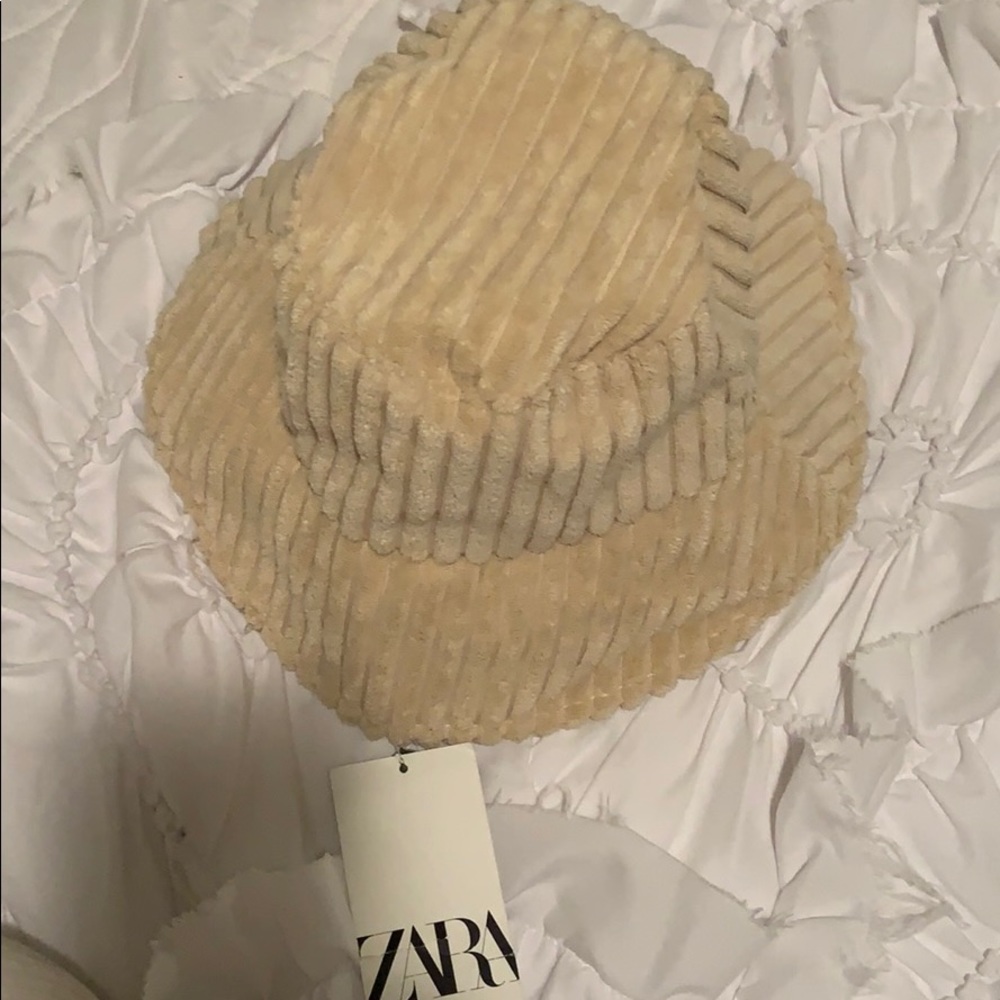 Zara Bucket Hat - Picture 3 of 3